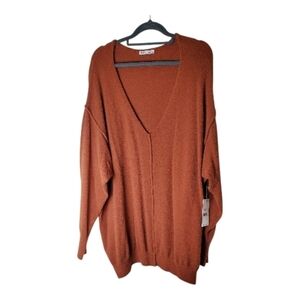 🍀New Dex V-Neck Sweater in Warm Rust Size 2X